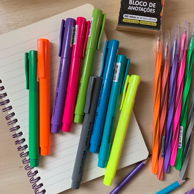 Kit de Papelaria Neon | Marca Texto Caneta Spiro Bloco adesivo
