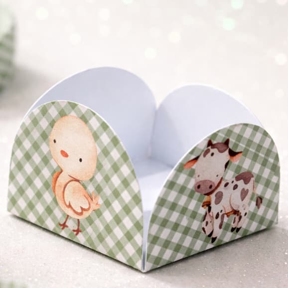 Forminhas Personalizados Fazendinha Papel Brilho - qualquer tema para docinhos