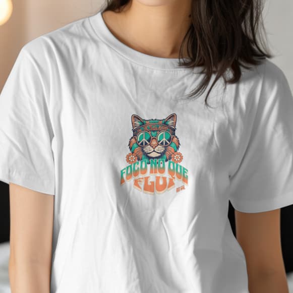 Camiseta Gato Estampada Algodão Unissex | Frase Motivacional Hippie Foco no que flui HT Co.