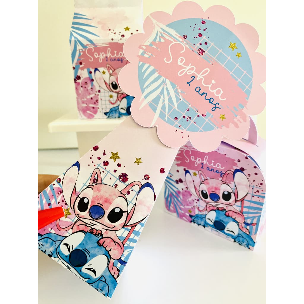 Pegue e monte Lilo e Stitch , personalizado com nome e idade