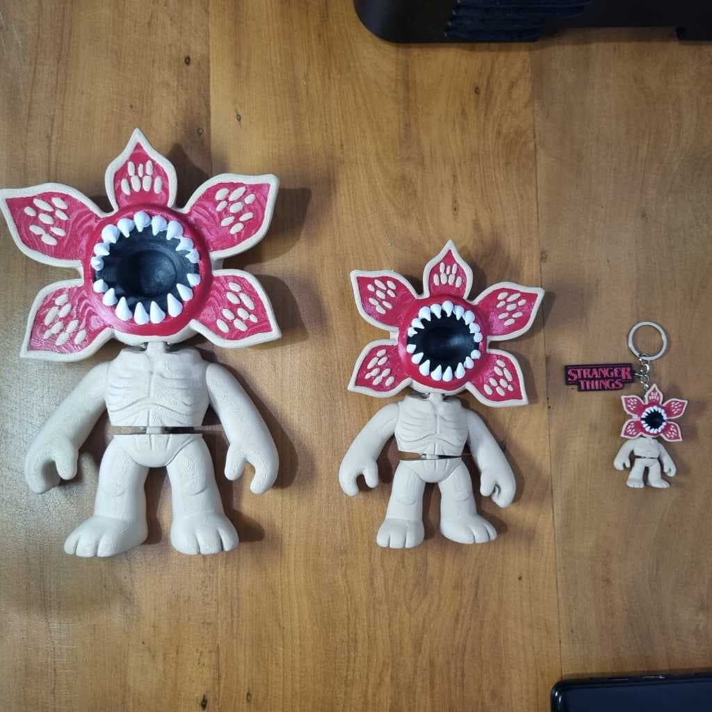 Boneco Demogorgon Articulado Chaveiro Stranger Things Geek