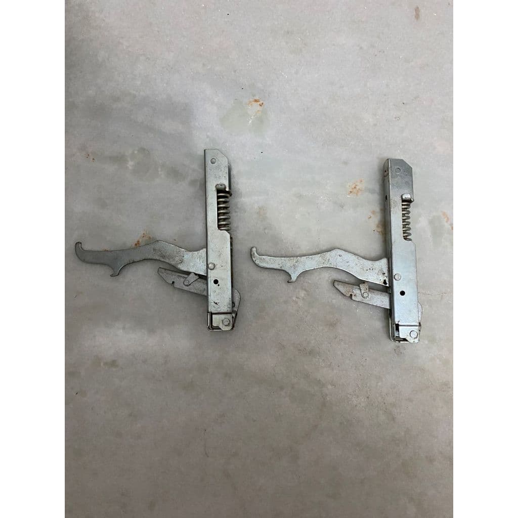 Kit 2 Dobradiça Mola Da Porta Do Forno Fogão Brastemp 8525