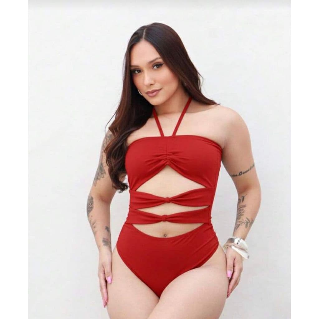 O Body Feminino Recortado é ideal para quem busca um visual fashion, sensual e elegante. Com recortes estratégicos