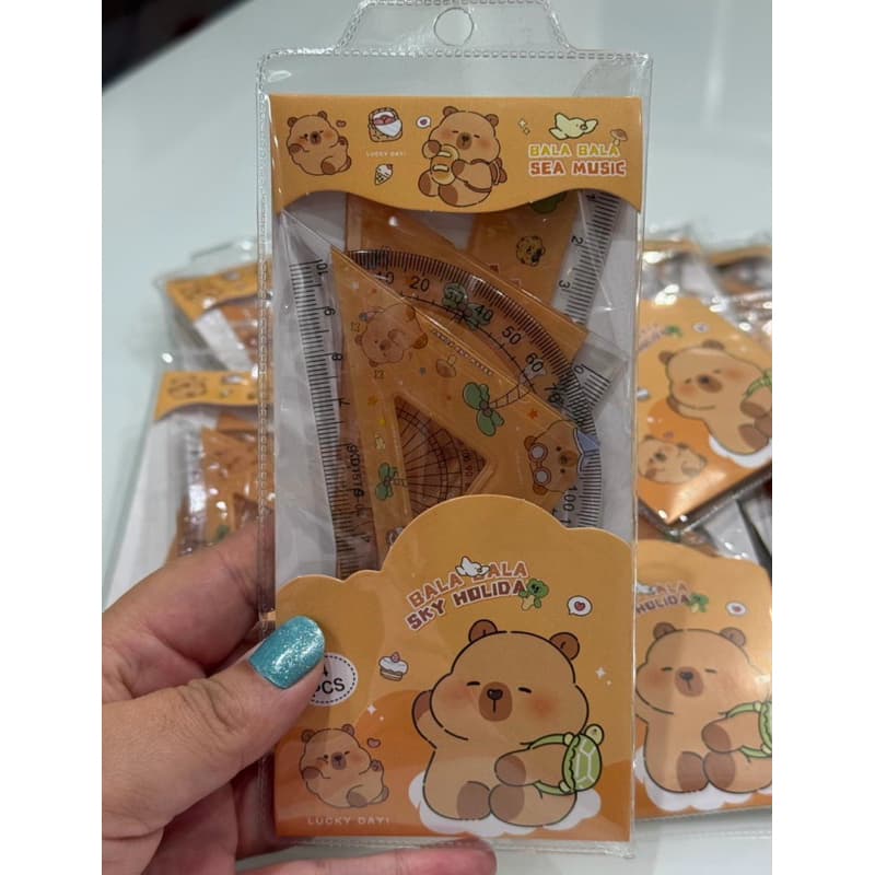 Kit de Réguas e esquadro de Capivara - 4 Peças / Régua escolar de capivara / Material escolar papelaria fofa capivara
