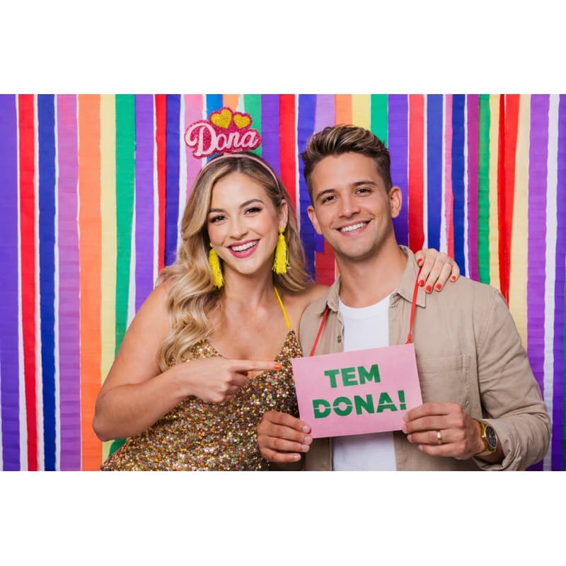 Kit De Carnaval Para Casal Tem Dona Tiara e Plaquinha Para Bloquinho Festas
