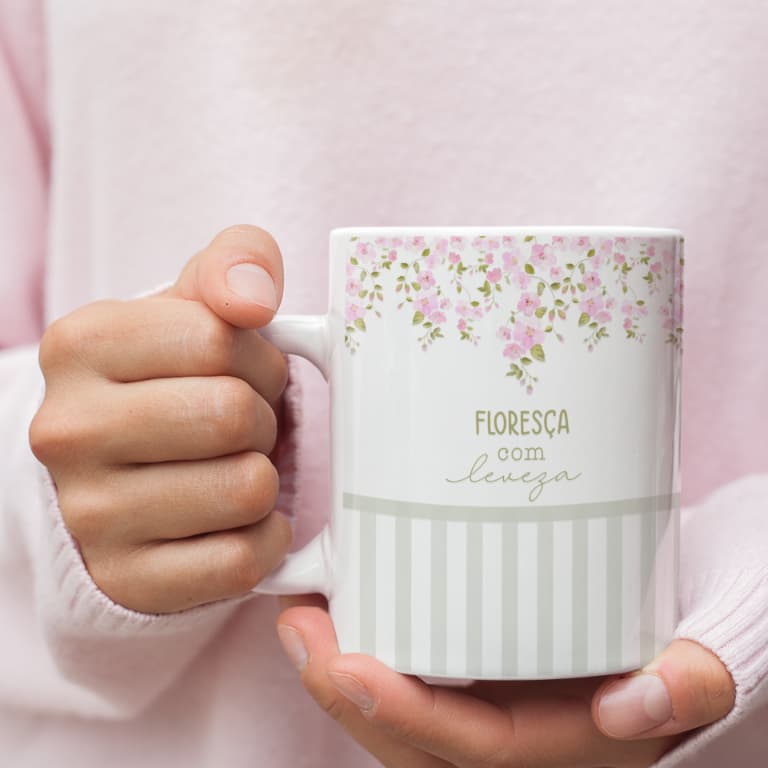 caneca dia das mulheres floresça com leveza