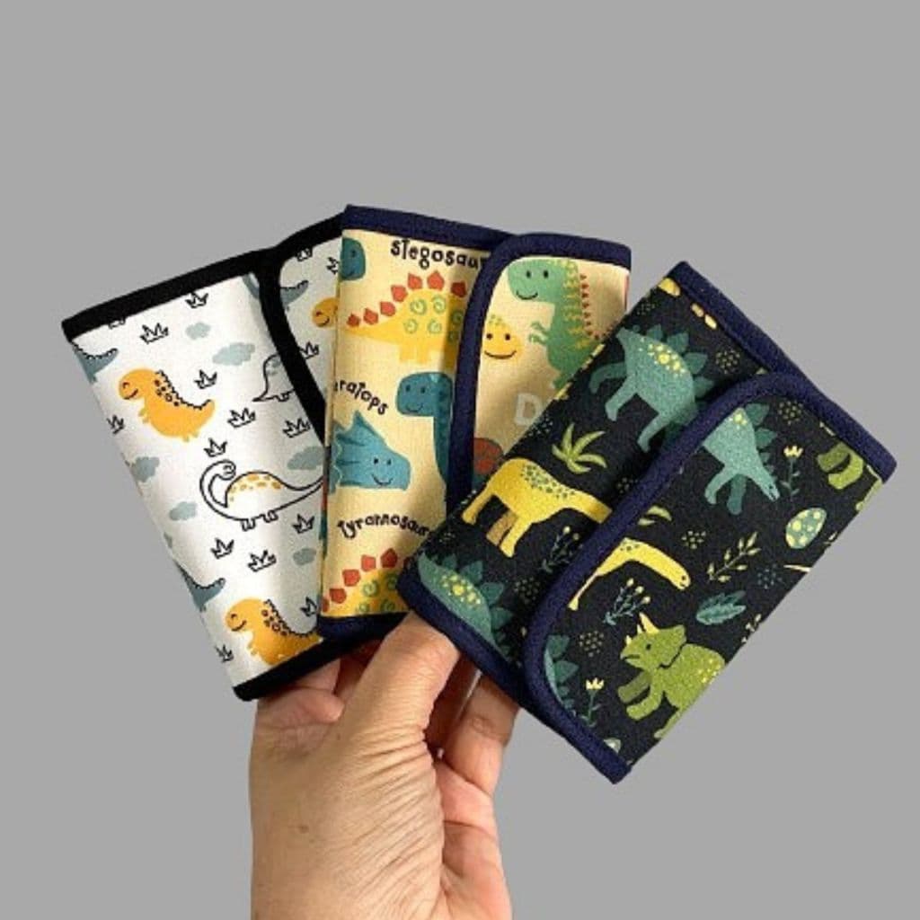 Carteira Infantil com Velcro, Espaço para Dinheiro, Cartão de Crédito e Moedas Estampa Dinossauro
