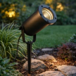 Espeto de Jardim Externo - Iluminação Paisagismo Luxo (Preto Fosco)