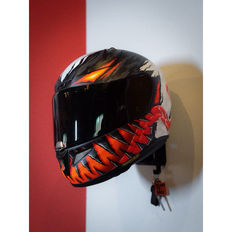 suporte para capacete e chaves