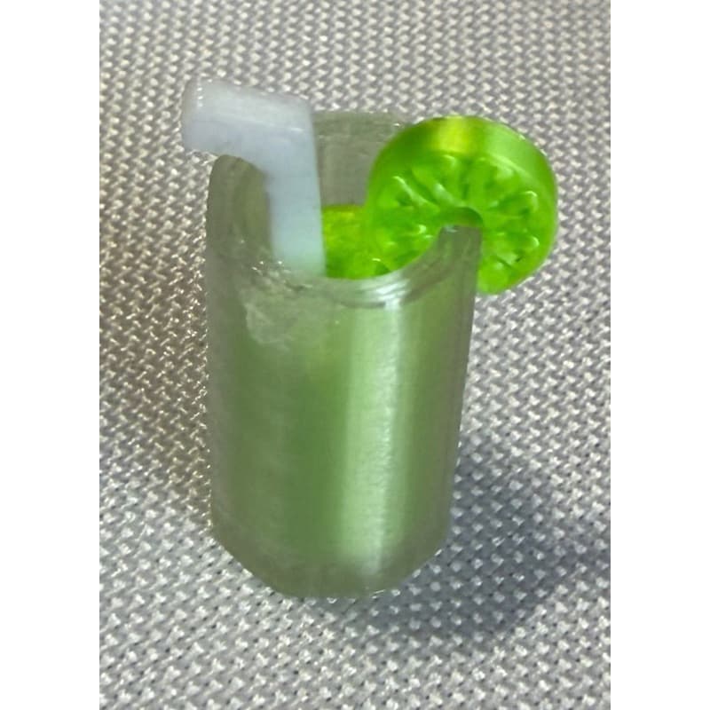 Mini Limonada em Miniatura – 1,5 cm | Realista e Charmosa
