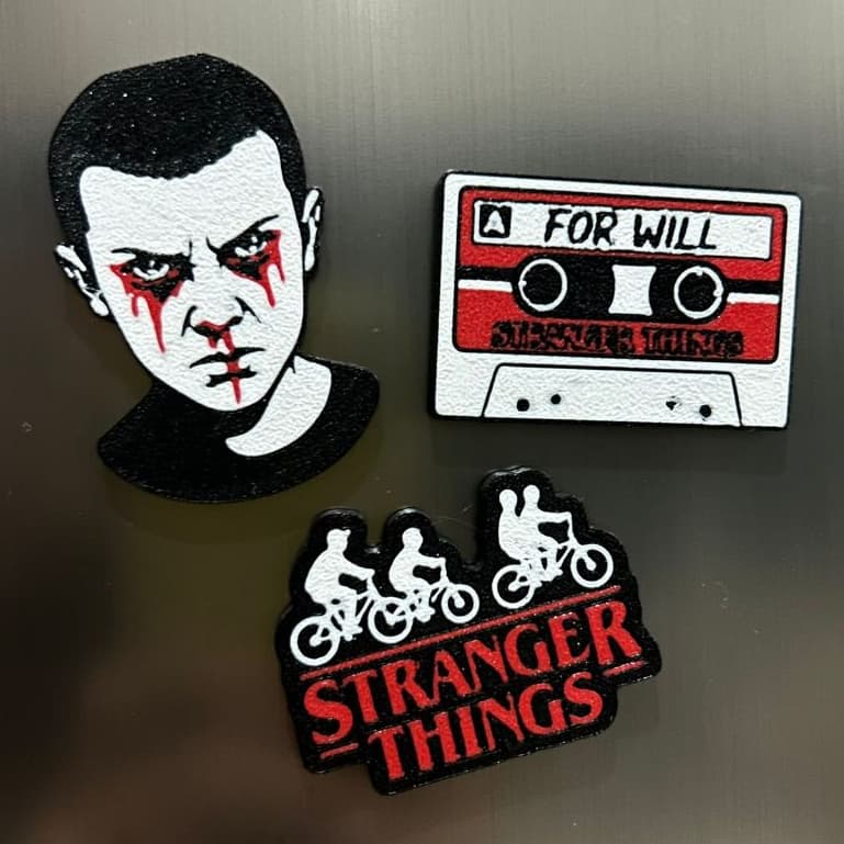 Kit 3 Ímãs Decorativos inspirados em Stranger Things - Eleven, Cassete e Bike - Geladeira e Mural