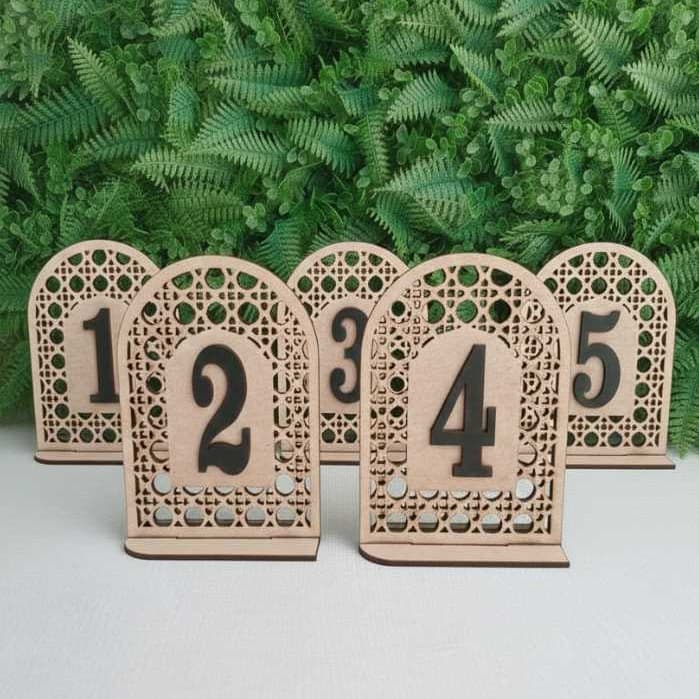 Kit Display de Mesa em MDF Decoração com Base e numeração para Festa