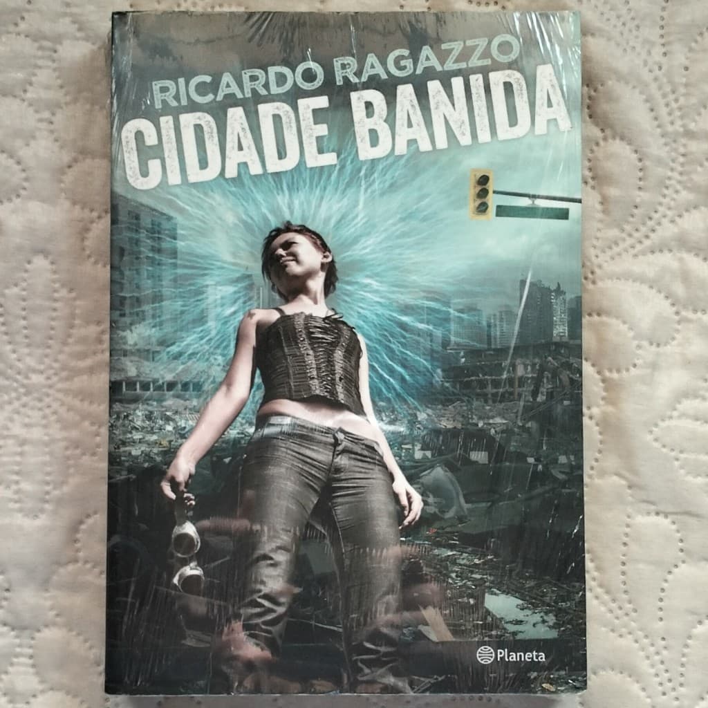 Livro Cidade Banida - Ricardo Ragazzo