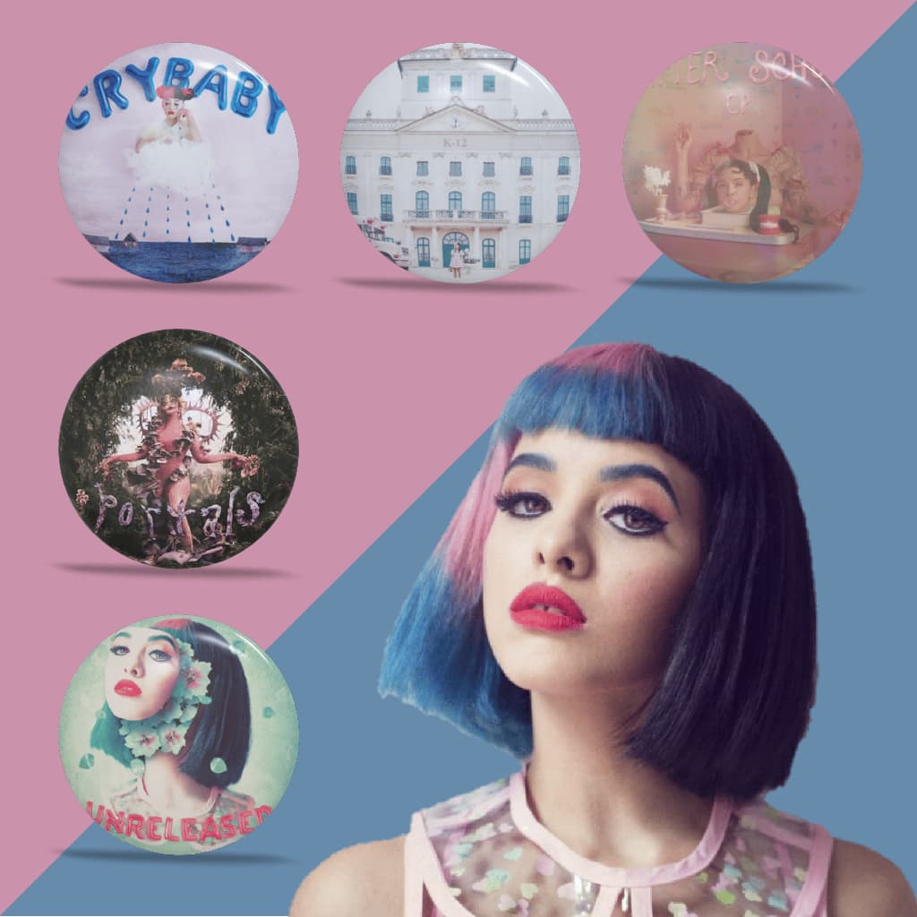 Melanie Martinez Botons, kit broches Melanie personagens pins, buttons 3,2cm, 4,4cm e 5,8cm.