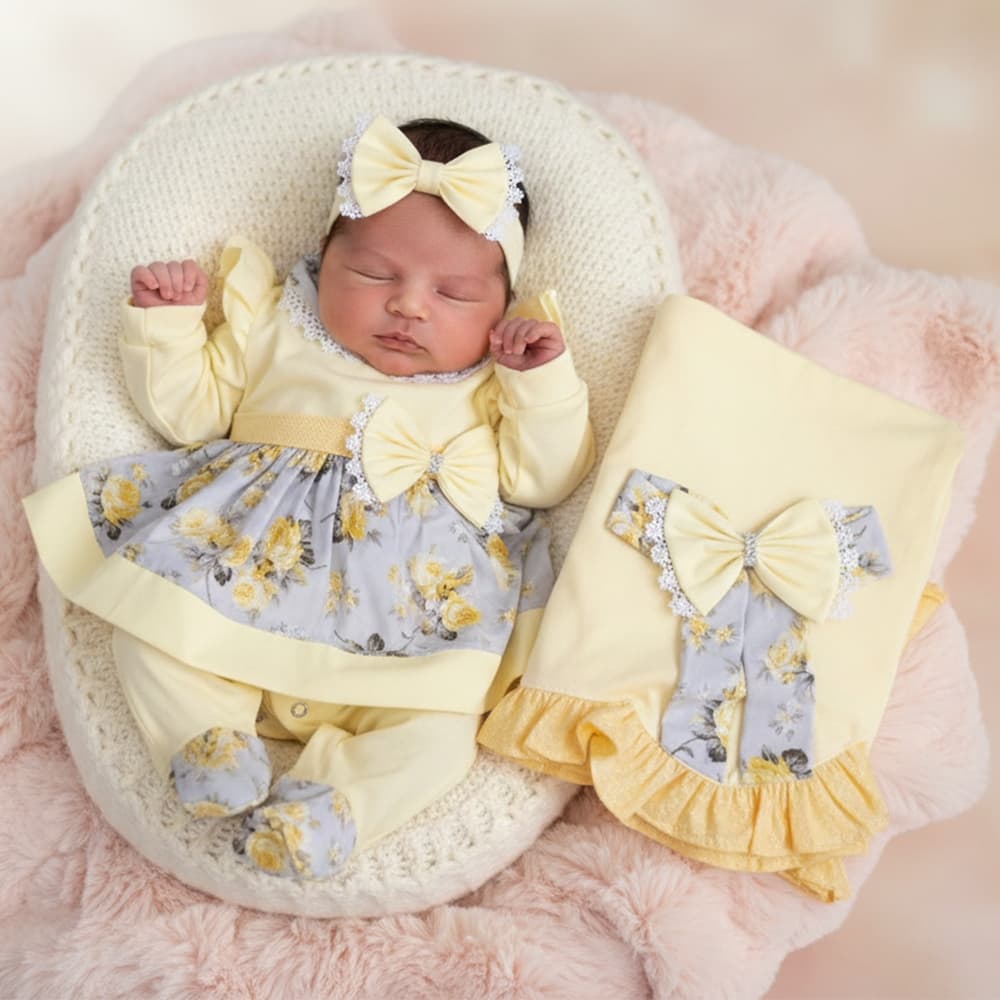 Saída De Maternidade Bebê Clara Laços Amarela Glamour 05 Peças