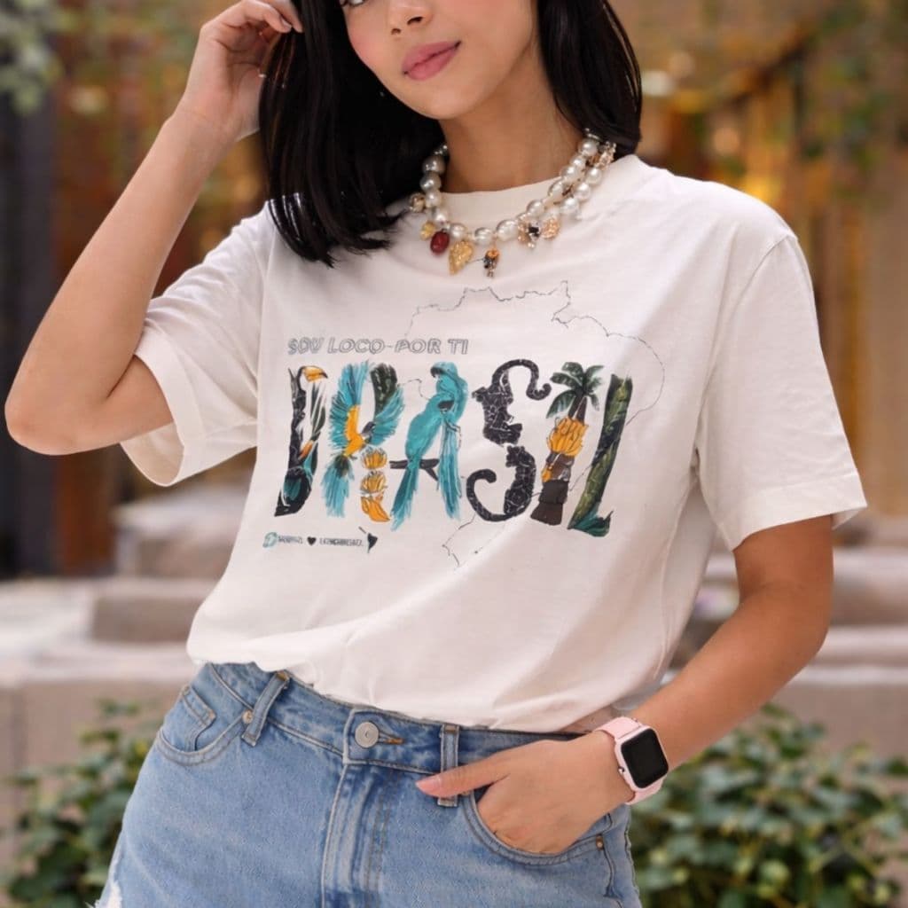 Blusa Feminina Estampada Brasil e Frases Algodão Premium Gola Redonda Manga Curta Várias Cores Blusinhas Tshirt