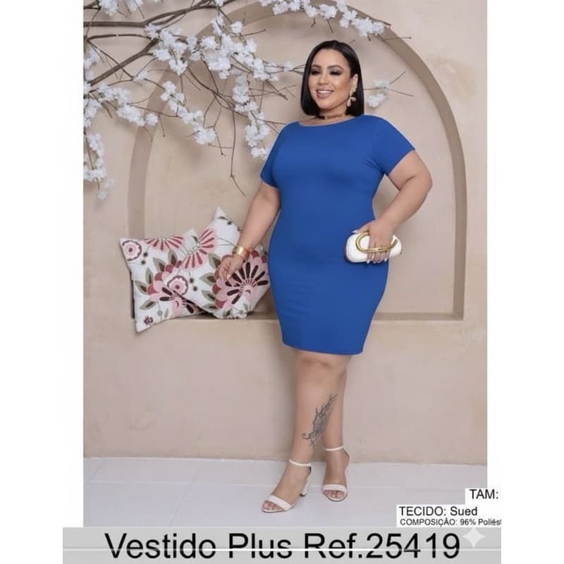 Vestido Plus Size Básico Sued