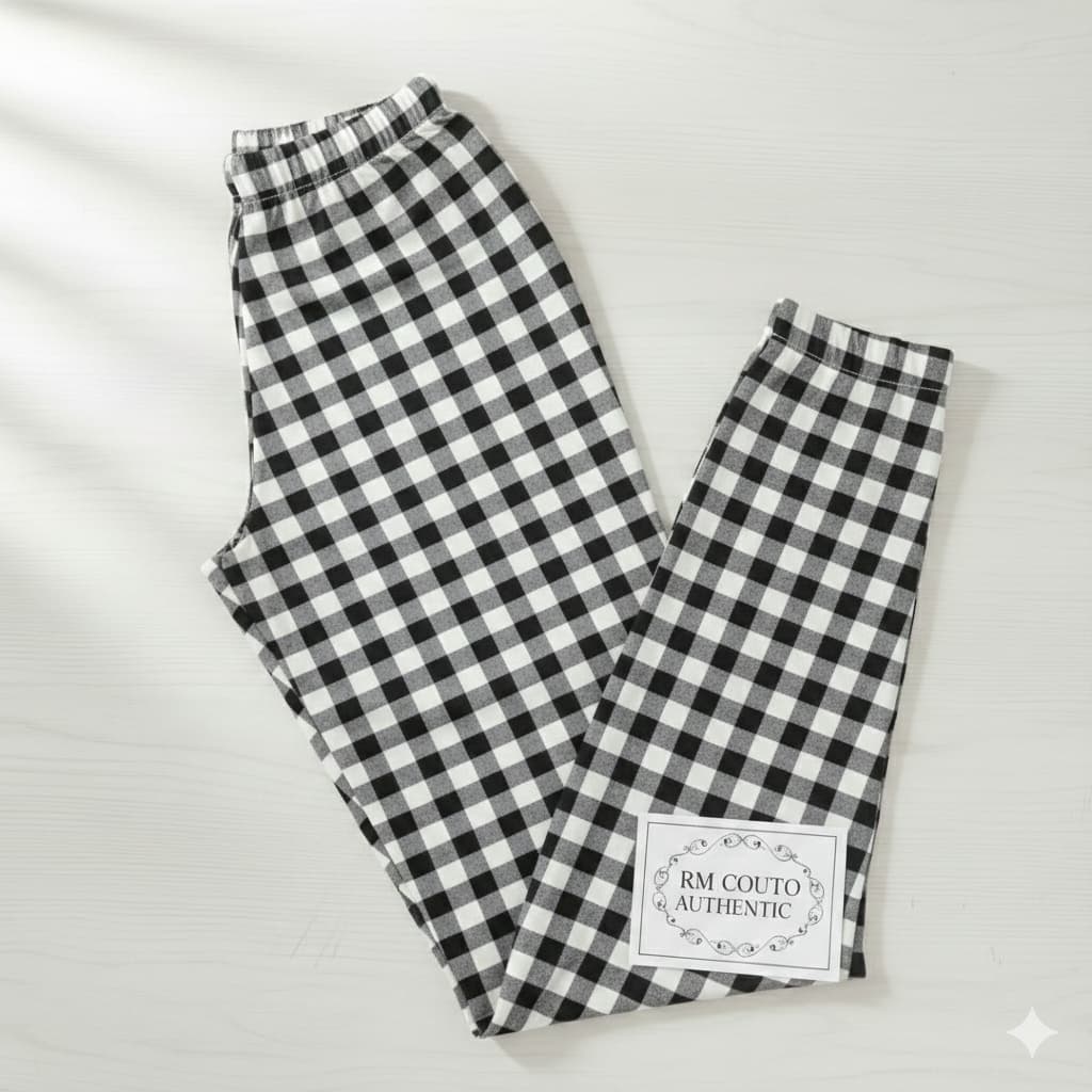 01 Un Calça Feminina Xadrez Preta e Branca e Vermelha/Preta Pijama Poliéster