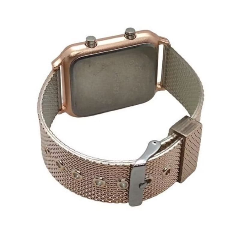relógio digital feminino elegante na moda na cor prata