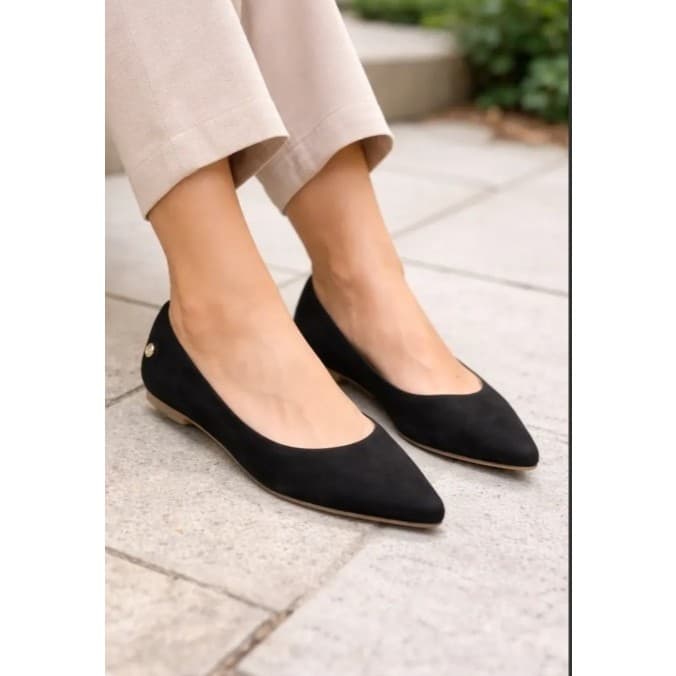 Sapatilha Feminina Bico Fino Alongado Suede Camurça Preto