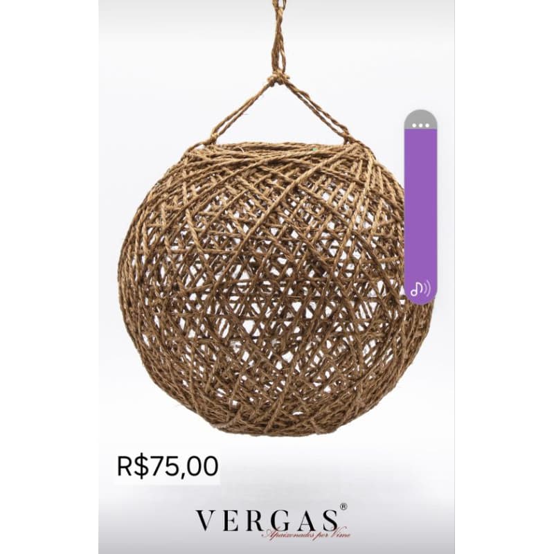 luminária pendente de teto no estilo bola de vime.