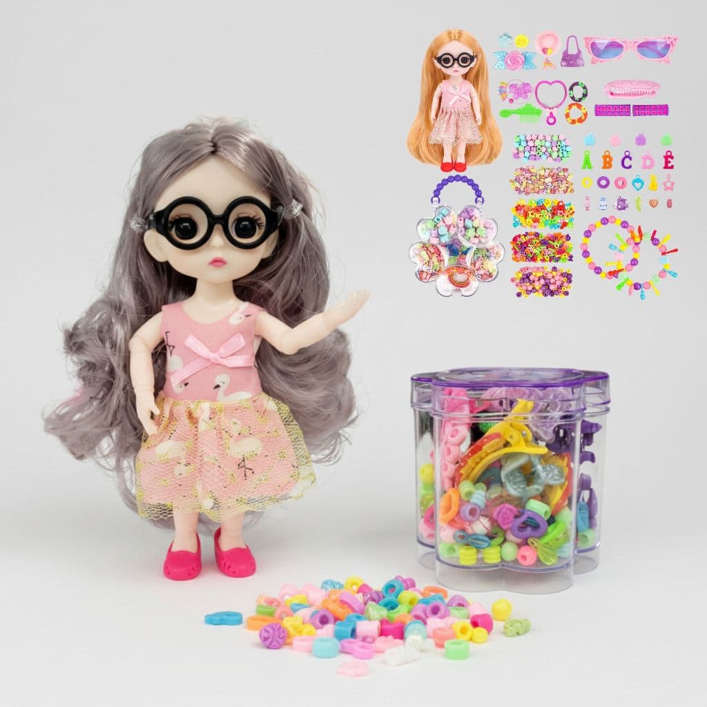 Boneca articulada Blythe com miçangas e acessórios