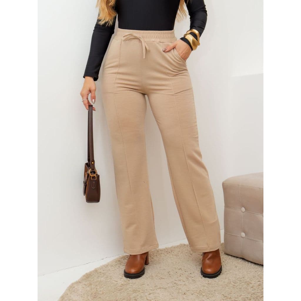 Calça Pantalona Feminina em Tecido Duna com Cintura Alta para Mais Conforto