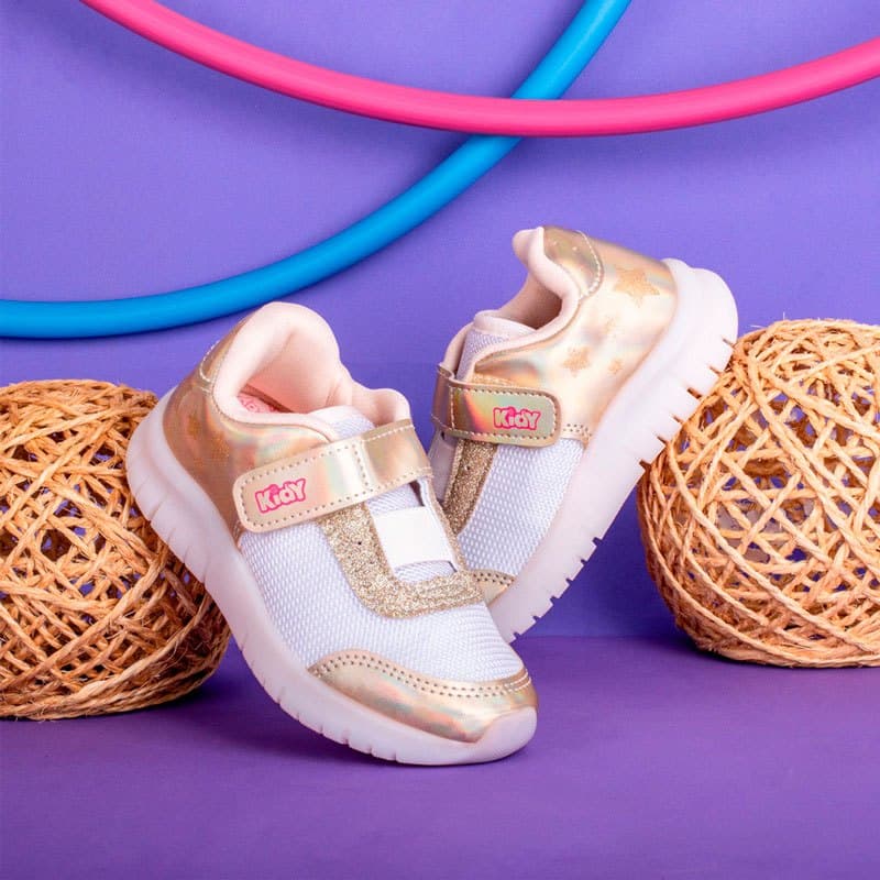 Tênis Infantil Kidy Original Ultra Flex Ouro Casual Delicado Moderno Anatômico Confortável