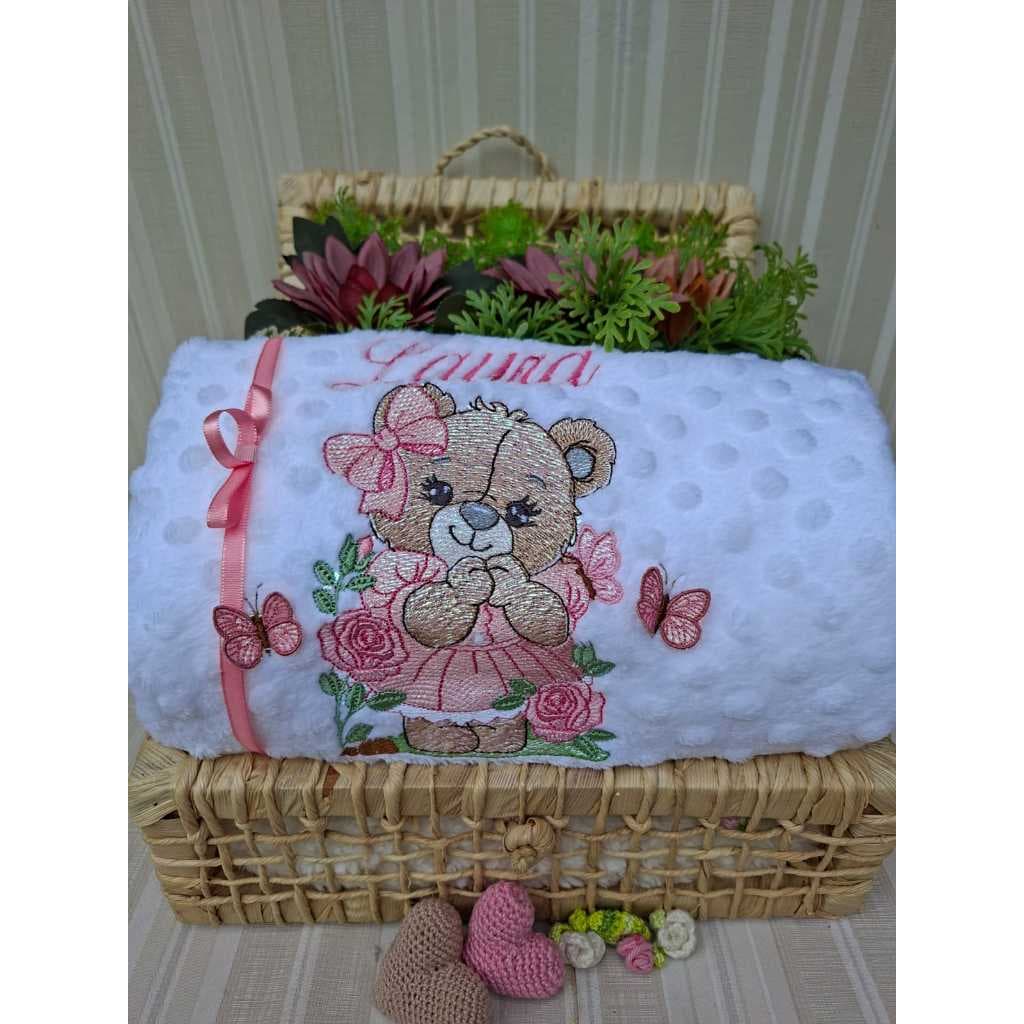 Manta do bebê Personalizada Fleece pipoquinha com forro, Ursa com Borboletas 3D Rosê e rosa 80x95cm