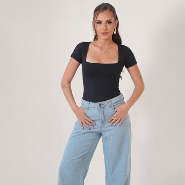 BODY LAILA Regata Feminina Corte Reto Poliamida Cropped Estilo Gringa Básico Moda Dia a Dia