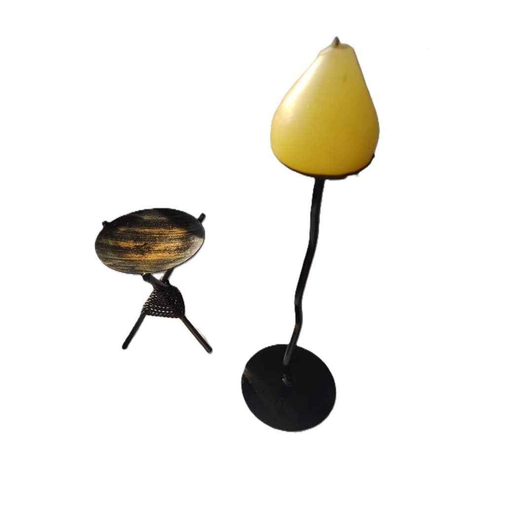 01 castiçal  01 suporte pé para vaso pequeno ferro