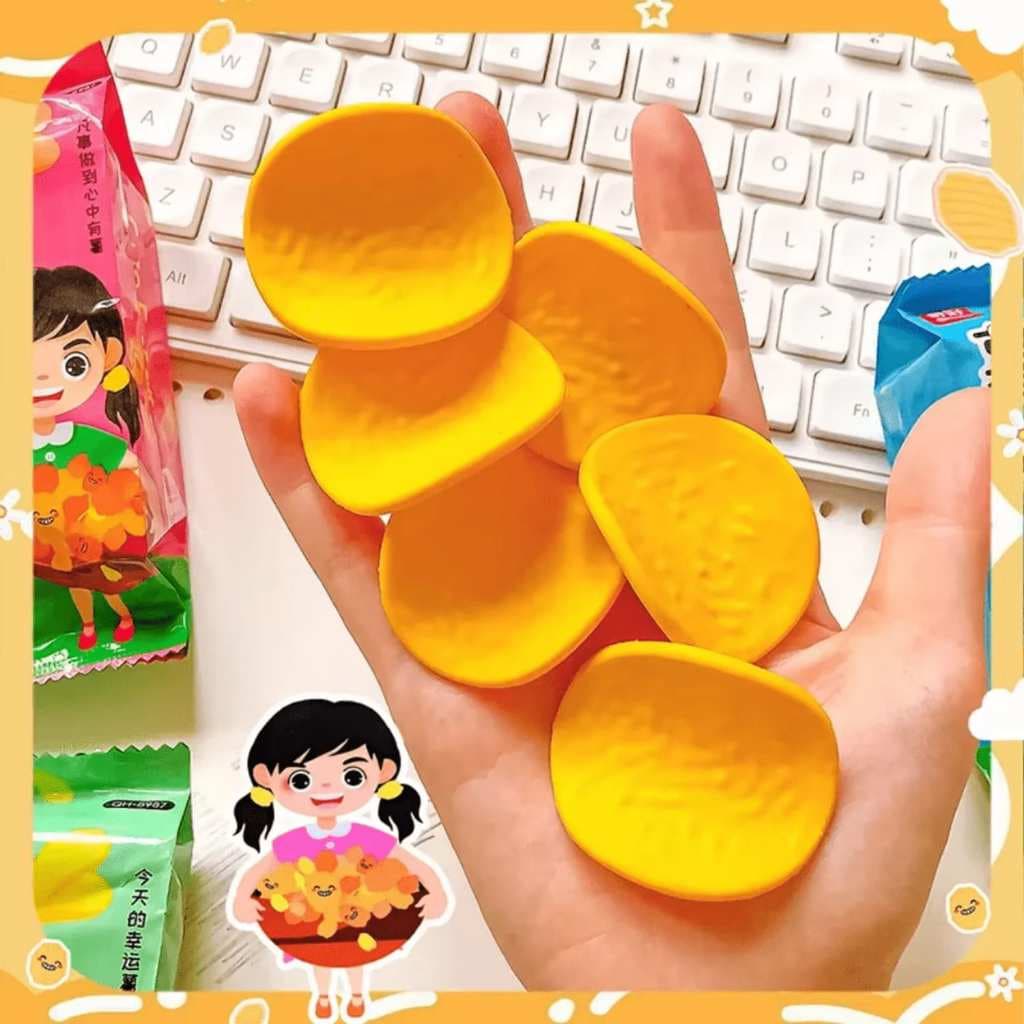 Borracha Fofa em Formato de Salgadinho Batata  - Material Escolar Criativo  IMPORTADO