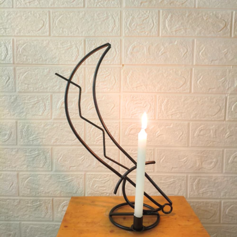 Candelabro de Iansa em Ferro Artesanal | Suporte Ritualístico e Decorativo Umbanda