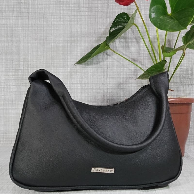 Bolsa Feminina Lili Pequena Baguete Mini Alça de Ombro Compacta Minimalista Artesanal.