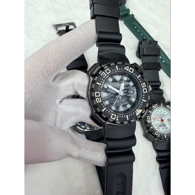 RELÓGIO MASCULINO ECO-DRIVE FASHION APROVA DÁGUA VIDRO SAFIRA PULSEIRA SILICONE PREMIUM QUALIDADE BOA