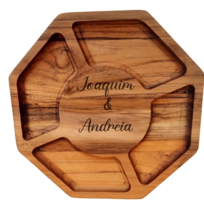 Petisqueira de Madeira Personalizada com Nome Tábua de servir Frios e Churrasco| Presente  Casamento