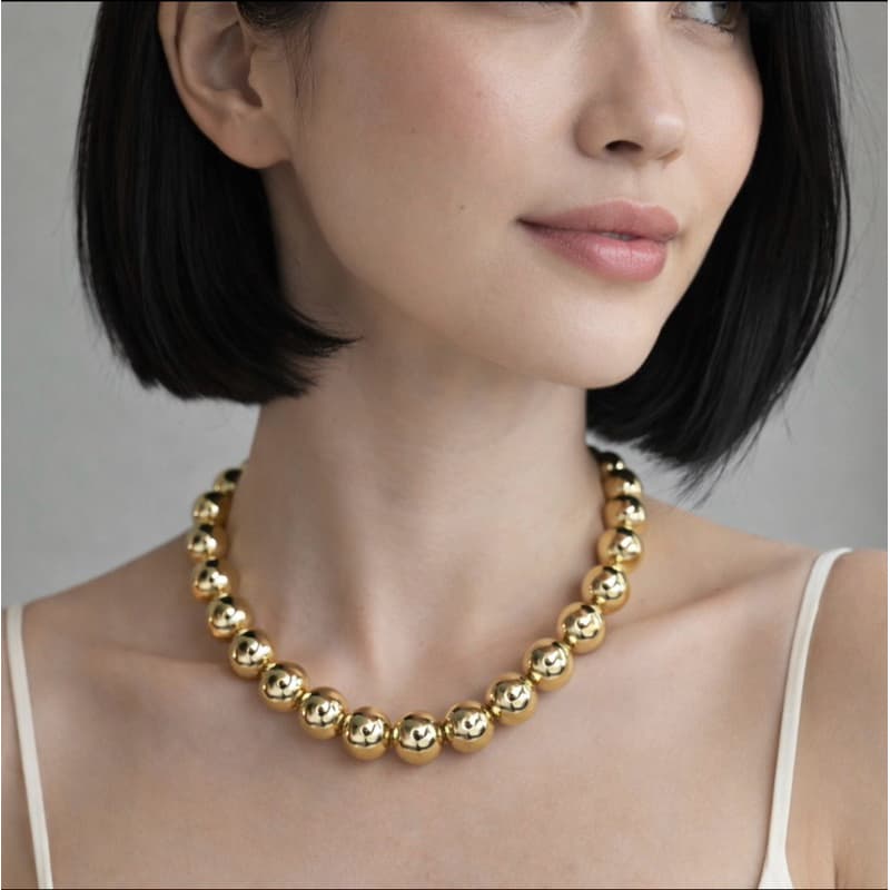 Colar De Bola Dourado Feminino Elegante