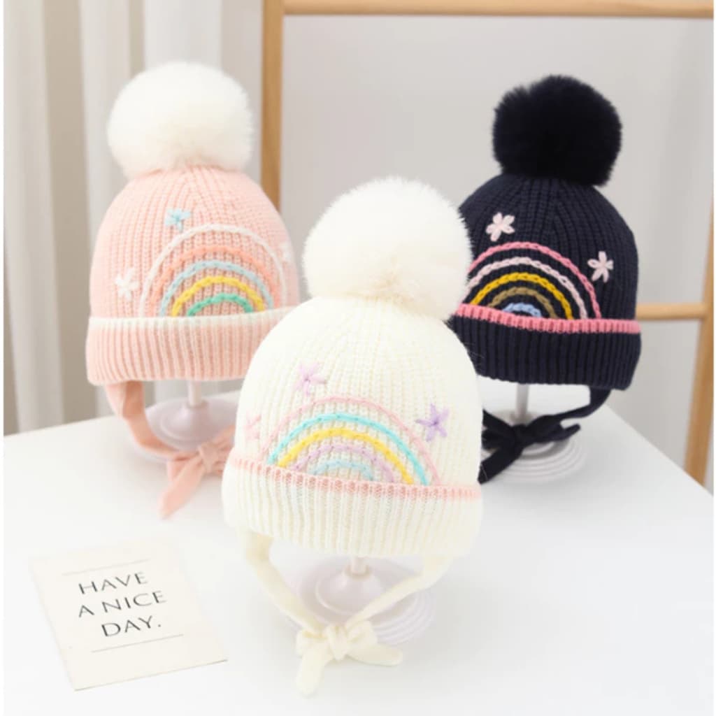 Gorro Touca Infantil Inverno Menina Frio PomPom 1-3 Anos Cordinha Tampa Orelha Casa Creche Escola