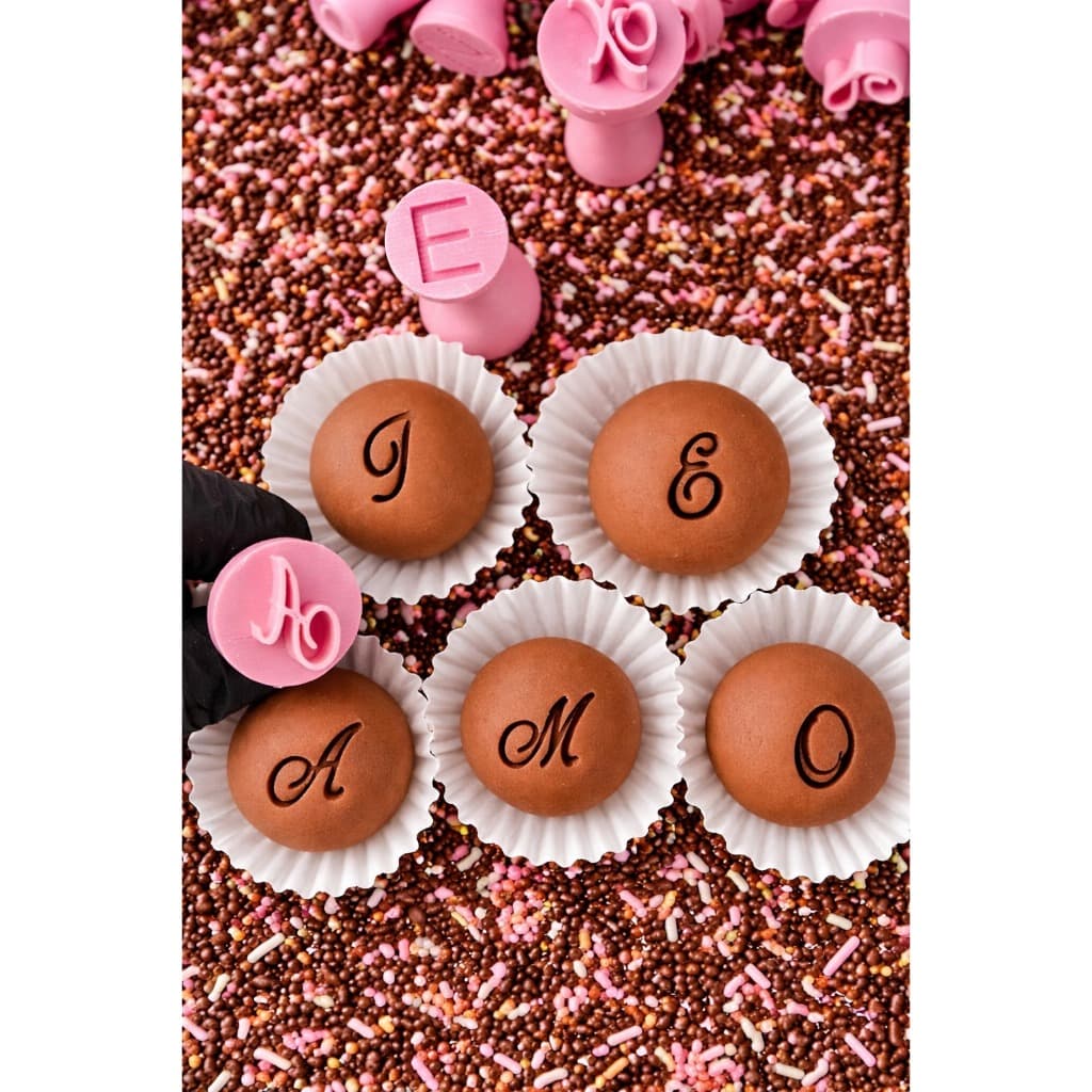 Carimbo para chocolate e brigadeiro personalizado — letras do alfabeto para confeitaria
