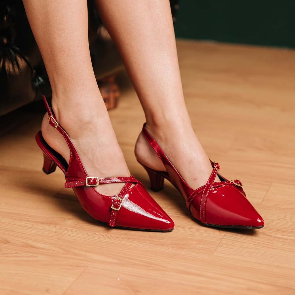 Sapato Feminino Scarpin Social Slingback Bico Fino Salto Fino Baixo Fivelas Leve Confortável