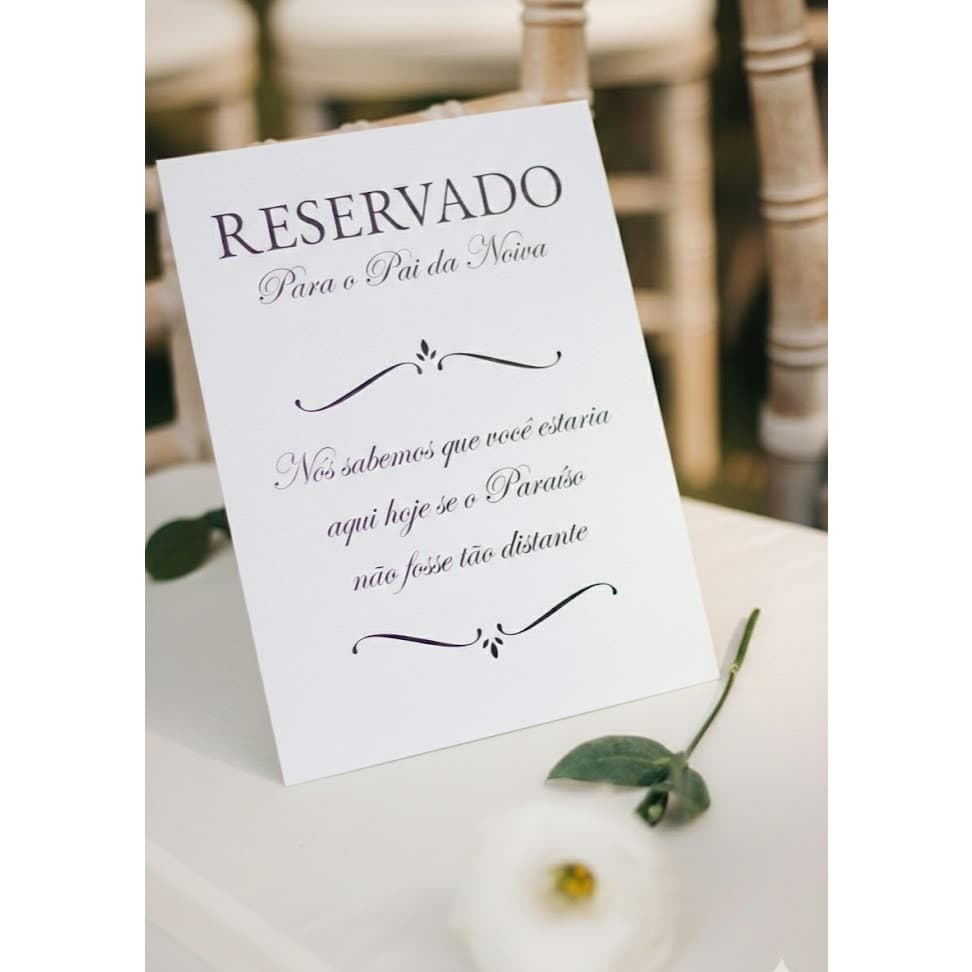 Quadro Decorativo em Homenagem ao Pai ou Mãe Falecido dos Noivos na Cerimônia de Casamento em MDF