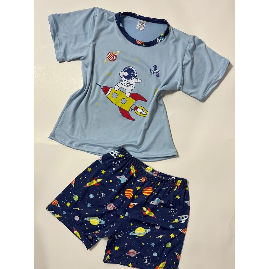 Pijama Astronauta Infantil Juvenil Masculino Material de Suede Meia Manga e Short Verão