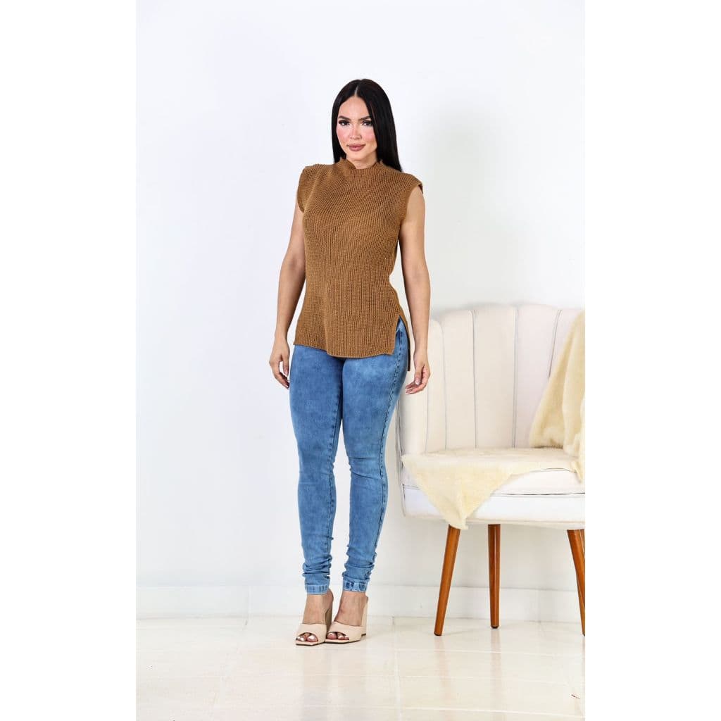 Colete Feminino de Tricô Canelado – Elegância e Conforto modelo 2026