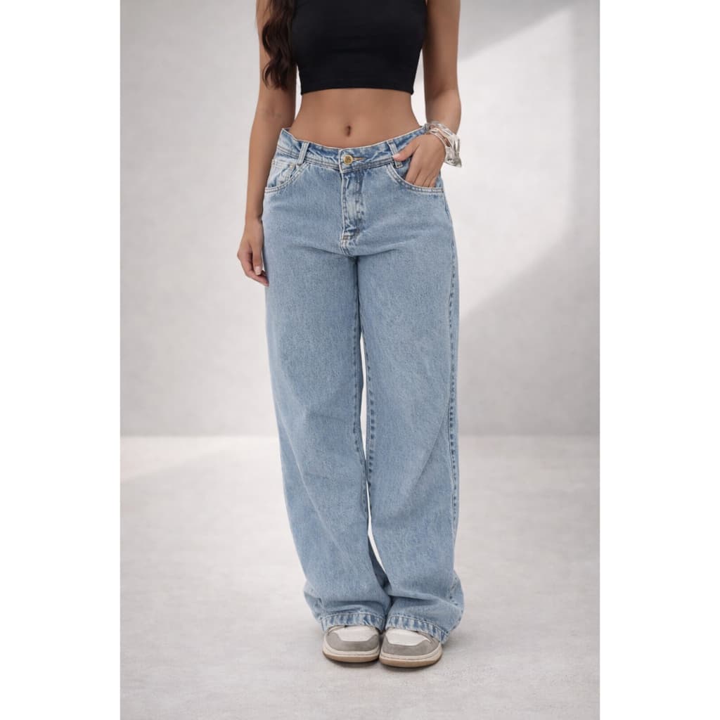 Calça Jeans Wide Leg Feminina Cintura Alta Azul Claro Reta Solta Tendência