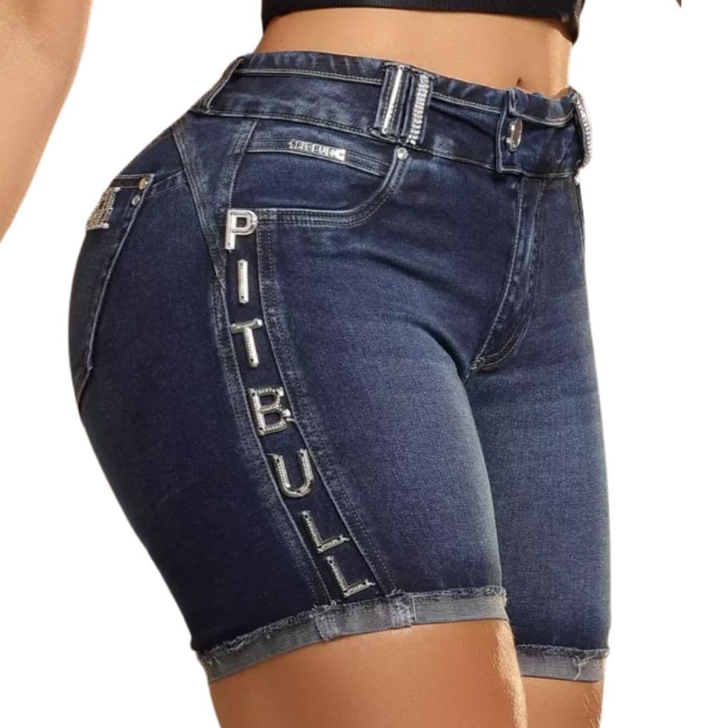Bermuda jeans Meia Coxa com Estilo Destroyed e Elástico Personalizado Pit Bull Jeans, short feminino meia coxa pit bull.