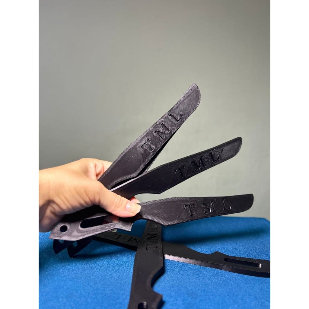 FACA DE PLÁSTICO PERSONALIZADA PARA KRAV MAGA