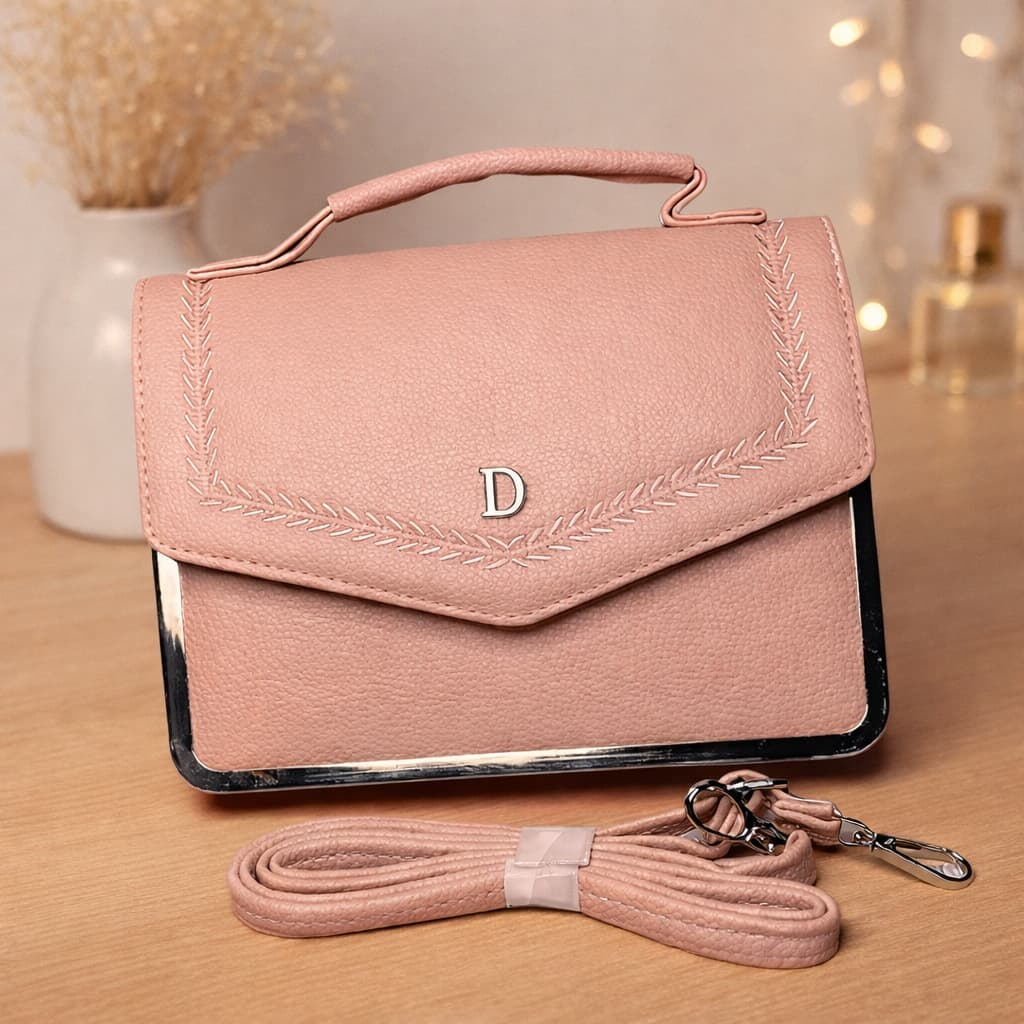 Bolsa Feminina Luxo Com Detalhe Dourado Estruturada, Alça Transversal Ajustável e Acabamento Metalizado Premium