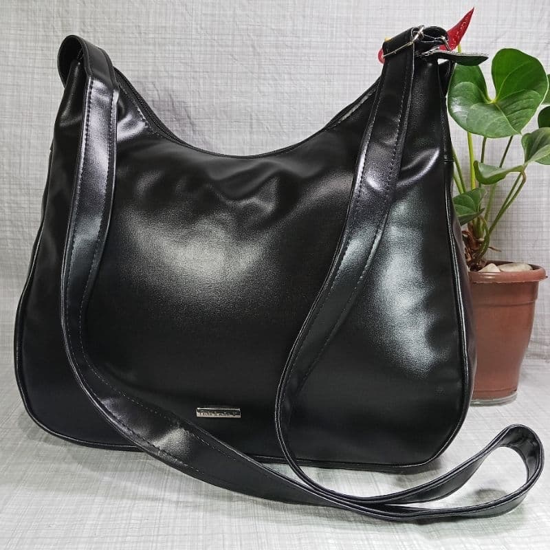 Bolsa Feminina Mara Média Transversal Cabe Caderno Universitário Alça Reforçada Artesanal Espaçosa