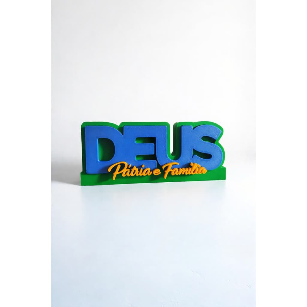 Display de Mesa 'Deus Pátria e Família' – Letreiro Decorativo Exclusivo 3D