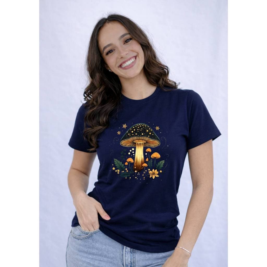 Camiseta Feminina Cogumelo Místico Preta | T-shirt Estilosa Casual 100% Algodão Gold